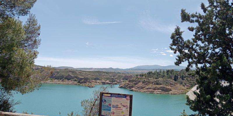 cartel-embalse-del-negratin