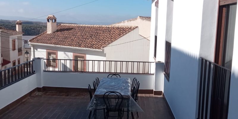 casa rural Geoparque de Granada. gran terraza