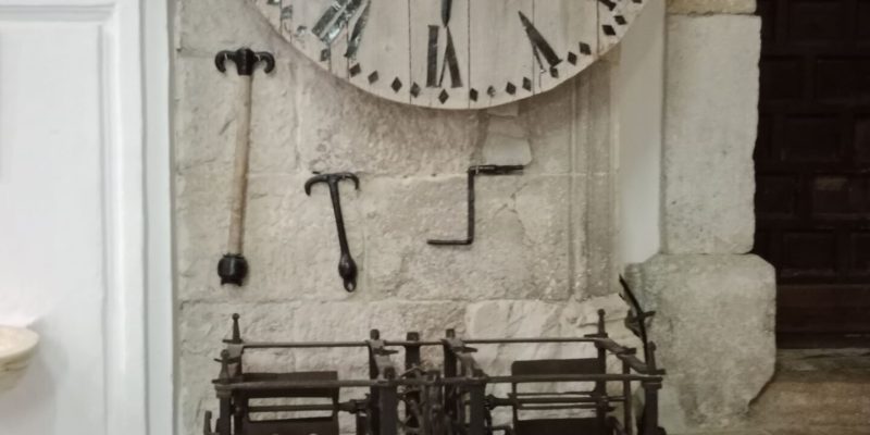 castillo-orce-reloj